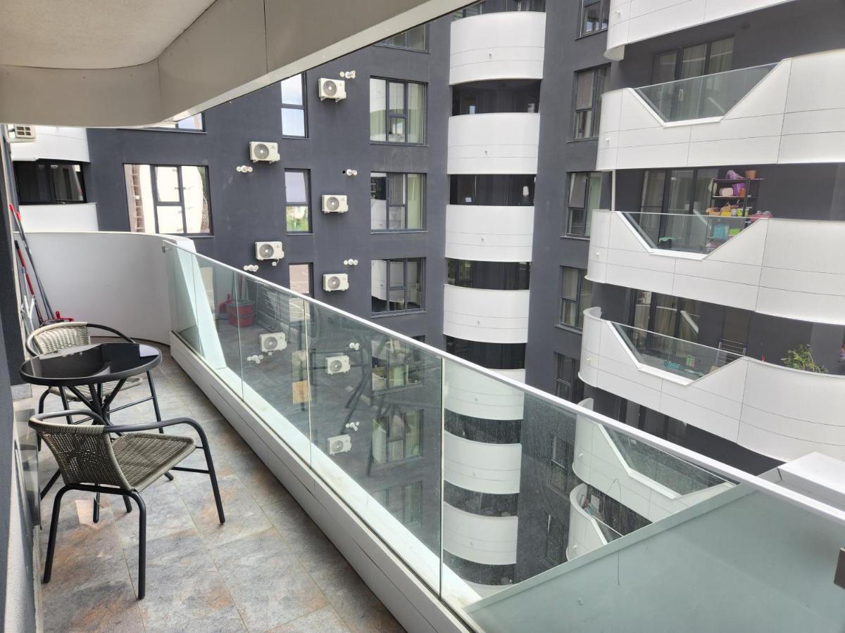 Near Airport 2 Rooms Apartments In Himson Iasi Exterior foto