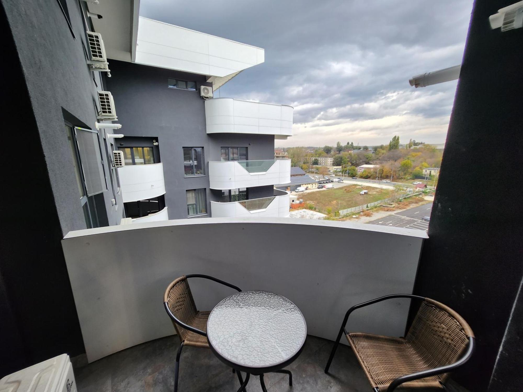 Near Airport 2 Rooms Apartments In Himson Iasi Exterior foto